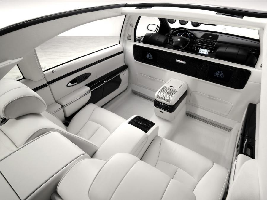 Интерьер Maybach 62S Landaulet Concept 2007 года  (фото 34 из 36)